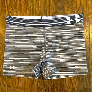 Med under armor shorts